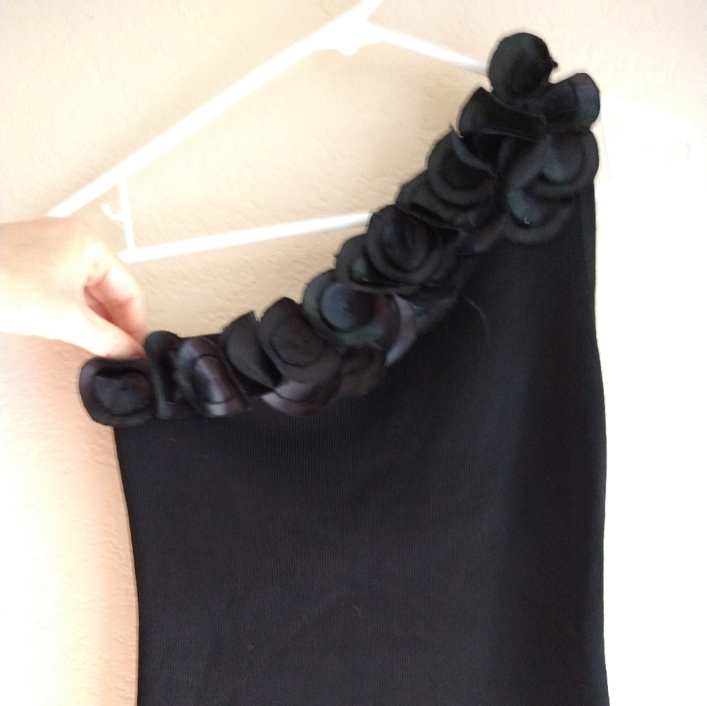 One strap black top